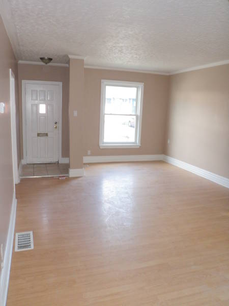 Only $645 mo. after rent credits!! Great Location!!